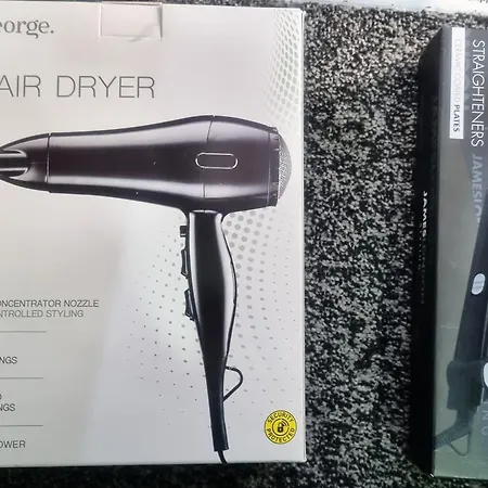 -ra15cfa- For Relaxed And Cosy With Free Parking Leeds (West Yorkshire)