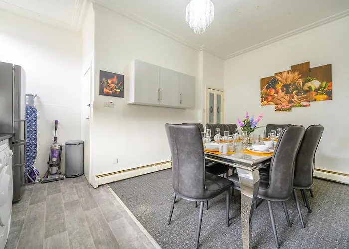 -ra15cfa- For Relaxed And Cosy With Free Parking בית הארחה *