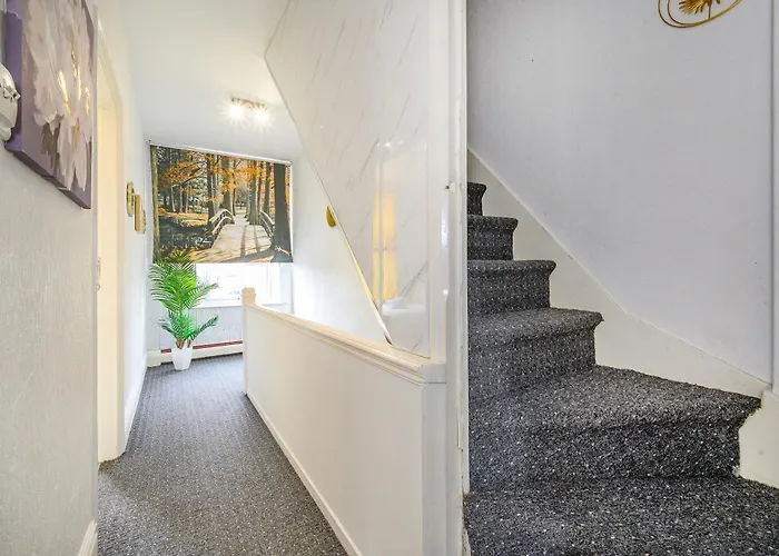 Guest house -ra15cfa- For Relaxed And Cosy With Free Parking Leeds (West Yorkshire)